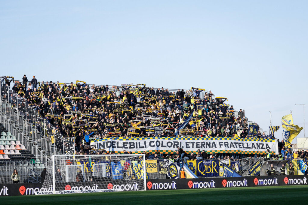 tifosi del modena a venezia