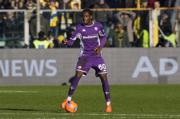 IPA69509313 - Eddy Kouadio (ACF Fiorentina) in action during the Serie A match between Parma Calcio 1913 and ACF Fiorentina at Ennio Tardini on December 27, 2025 in Parma, Italy. (Photo by Matteo Ciambelli/DeFodi Images)   (Photo by Matteo Ciambelli/DeFodi Images)
